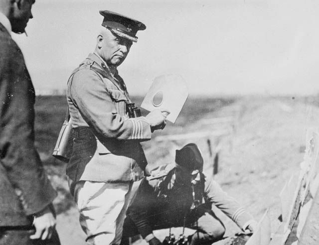 File:Sam Hughes holding the McAdam shovel.jpg