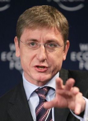 File:Ferenc Gyurcsány, Davos 2 (cropped).jpg