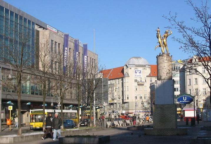 File:Hermannplatz3 Berlin Neukoelln.JPG