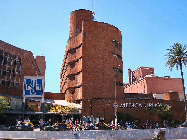 File:Medica Uruguaya.jpg