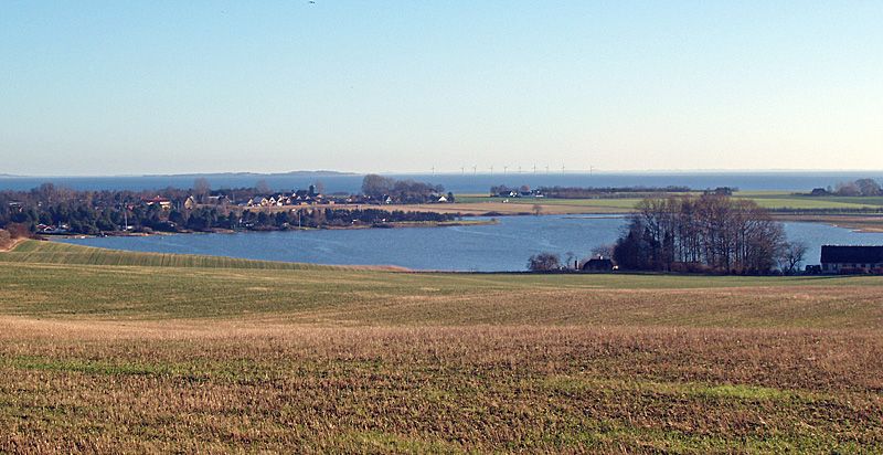 File:Norsminde Fjord fra nord.jpg