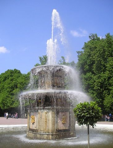 File:RimskyFountains Peterhof.jpg