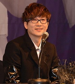 File:Seo Taiji on October 20, 2014 (2).jpg