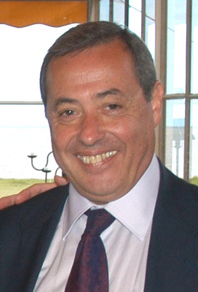 File:Carlos Gianelli - 2005 (cropped).jpg