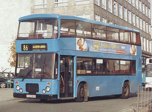 File:East Lancs curved screen 1.jpg