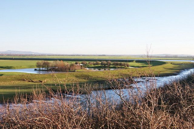 File:Freckleton Pool - geograph.org.uk - 320986.jpg