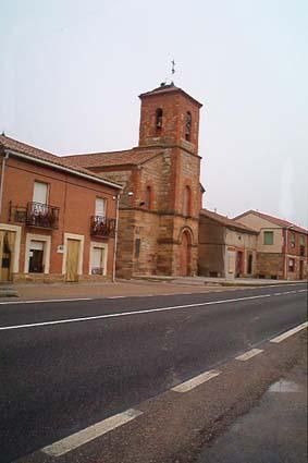 File:Iglesia de Granja de Moreruela.jpg