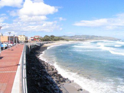 File:St Clair Beach, Dunedin, New Zealand.jpg