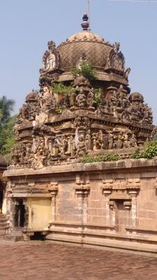 File:Tiruvilanagar uchivanesvarartemple2.jpg