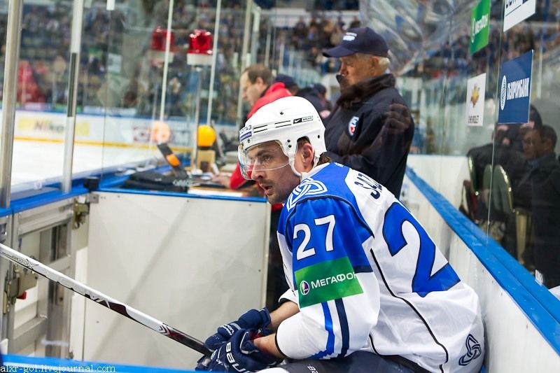 File:Alexander Sazonov 2011-09-26 Amur—Heftekhimik KHL-game.jpeg