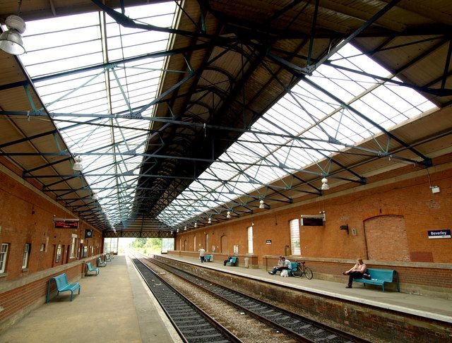 File:Beverley Railway Station, inside.jpg