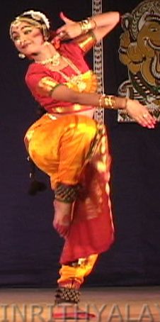 File:Bharatanatyam 17.jpg