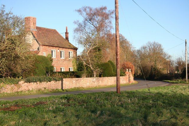 File:Brunsell Hall - geograph.org.uk - 1086704.jpg