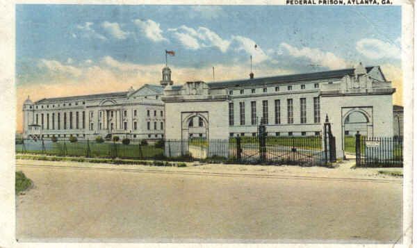 File:Federal Penitentiary Atlanta 1920 postcard.jpg