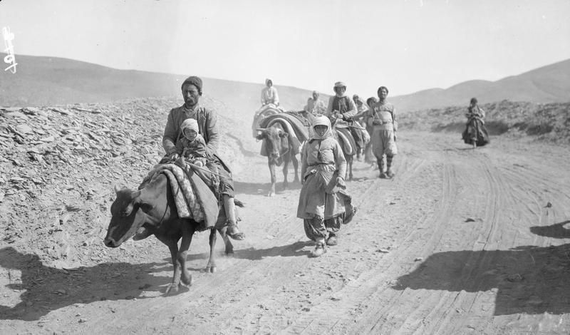 File:Jilu Assyrians coming over the Asadabad Pass.jpg