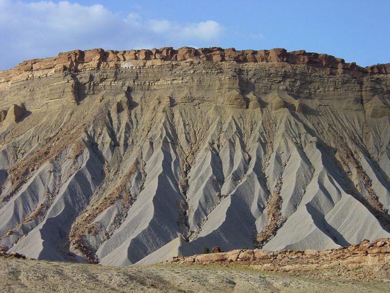 File:Mancos Shale badlands in Capitol Reef NP.jpg