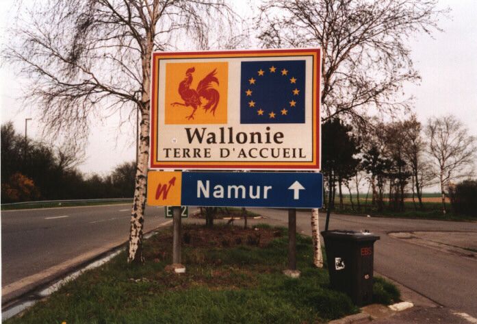 File:Wallonie-panneau-routier.jpg