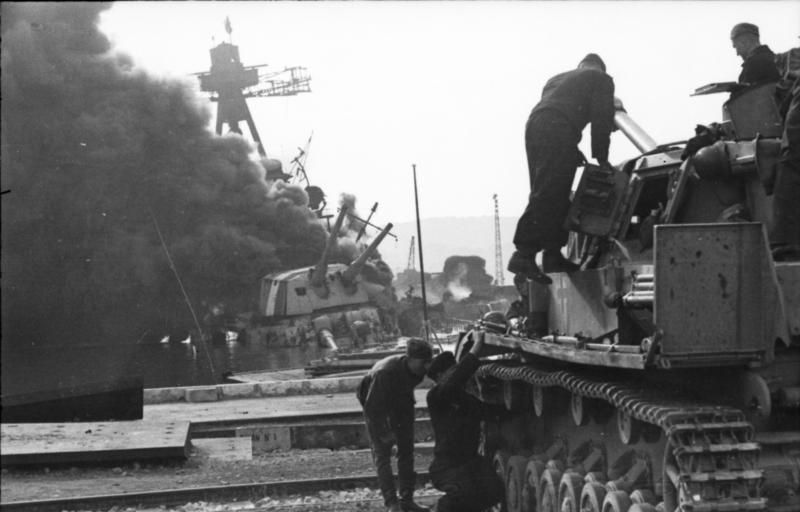 File:Bundesarchiv Bild 101I-027-1451-10, Toulon, Panzer IV.jpg