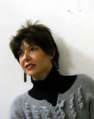 File:Claudia Zuriato Portrait.jpg