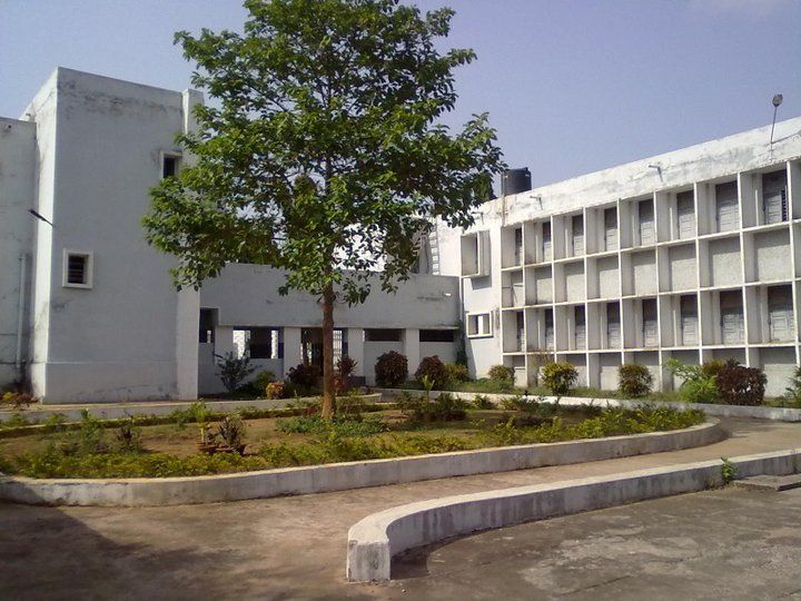 File:Dm School building.jpg