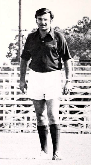 File:I. M. Ibrahim (Taps 1977).png