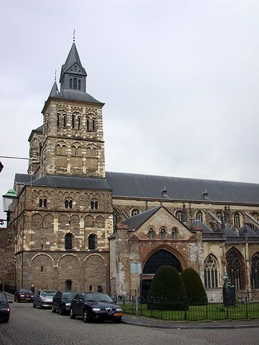 File:Maastrichtservaaskerk.jpg