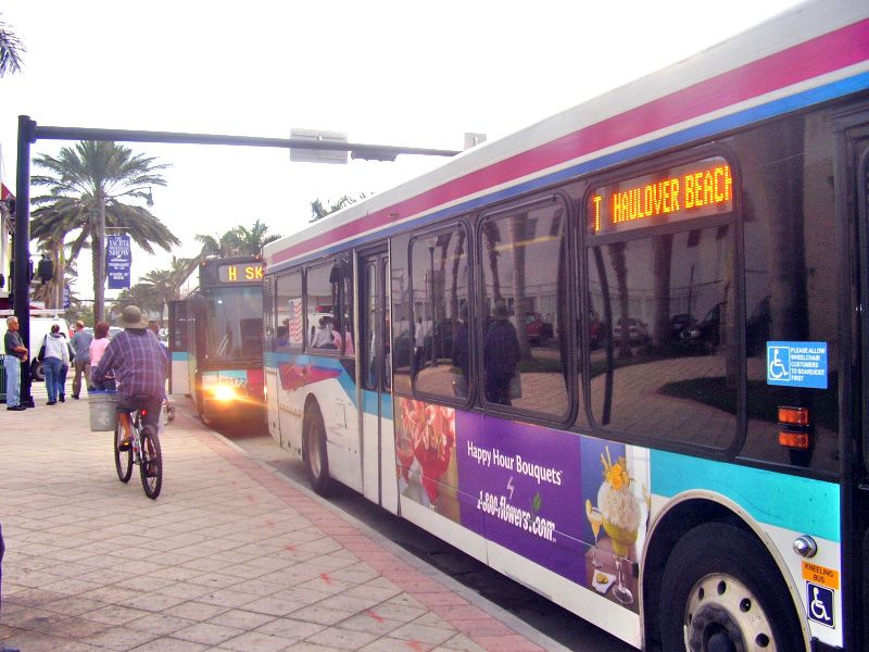 File:MiamiMetroBus.jpg