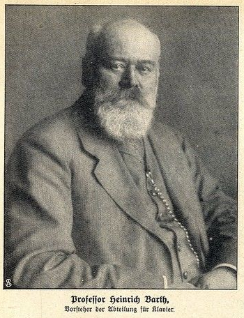 File:Professor (Karl) Heinrich Barth, 1912.png