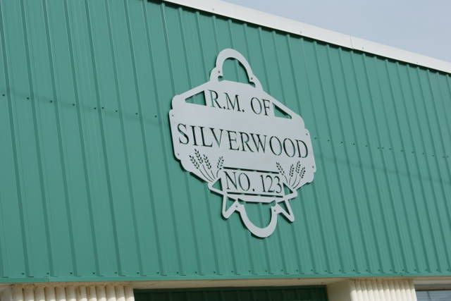 File:RMSilverwood123Whitewood.jpg