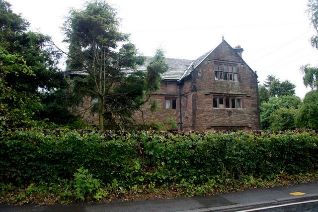 File:Simonswood Hall - Geograph 4558142.jpg