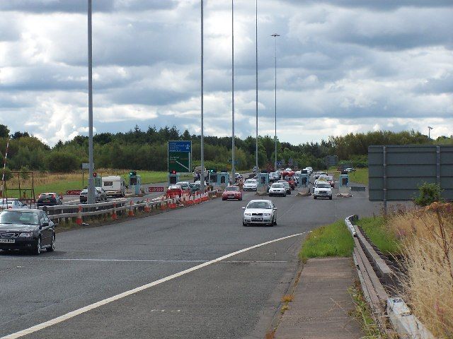 File:Toll booths - geograph.org.uk - 37830.jpg