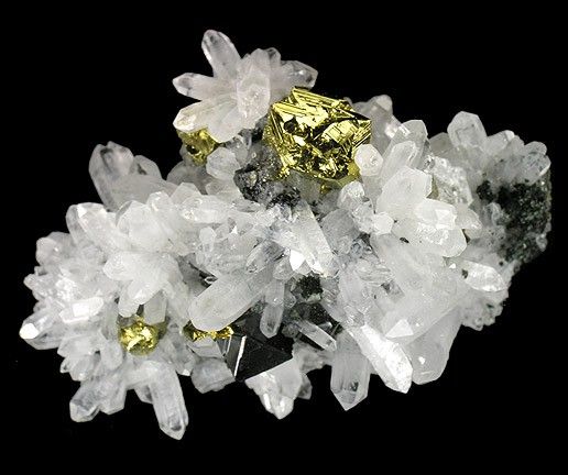 File:Chalcopyrite-Quartz-237644.jpg