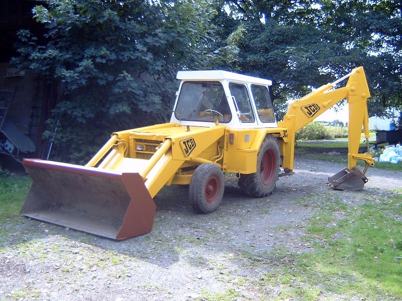 File:JCB 3C backhoe.jpg