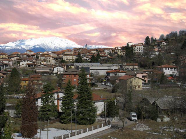 File:Panorama Bedero.jpg