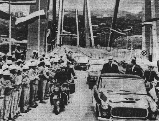 File:Saragat all'inaugurazione del Viadotto Polcevera 1967.png