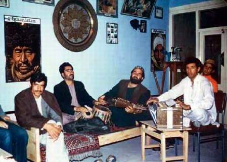 File:Afghan musicians - Herat, 1973.jpg