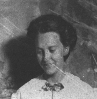 File:Freda Hogan Ameringer in the 1910s.png