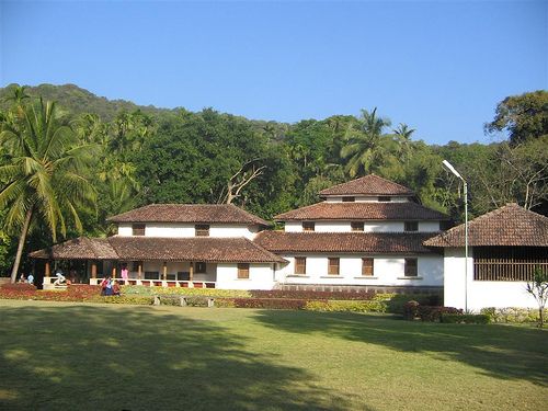 File:Kuvempu house Kuppalli.jpg