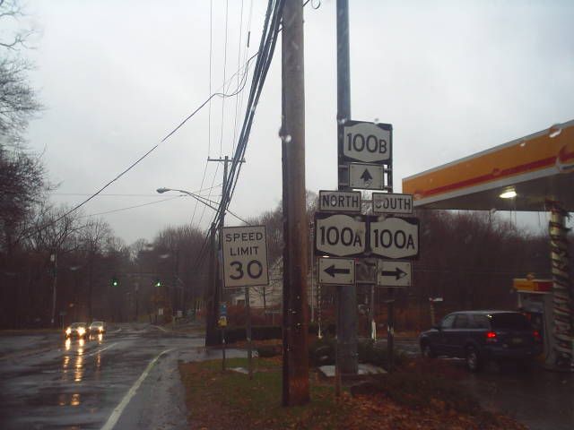 File:NY 100B at NY 100A.jpg