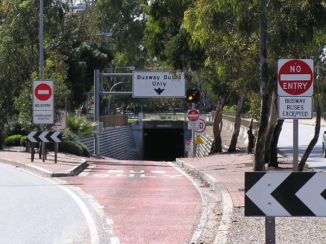 File:OBahnEntrance.jpg