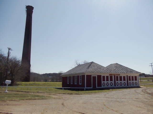 File:Thurber tower and fire station.JPG