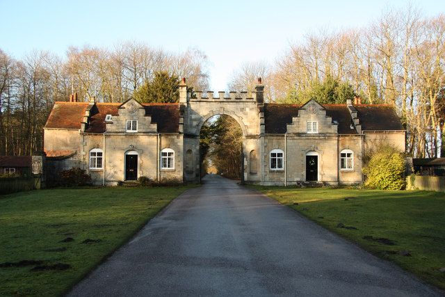 File:Trumans Lodge - geograph.org.uk - 2748831.jpg