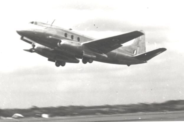 File:Vickers 663 Tay Viscount.jpg