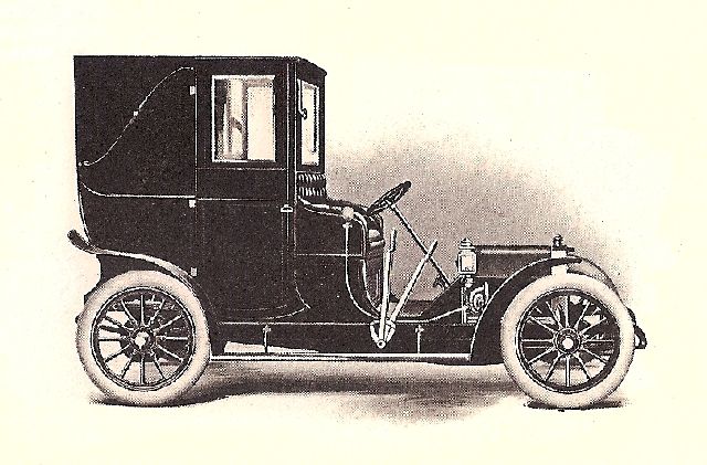 File:1908 Thomas 4-20 Town Car.jpg