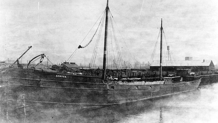 File:Barge Seneca.jpg