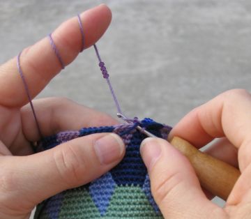 File:BeadTapestryCrochet.jpg