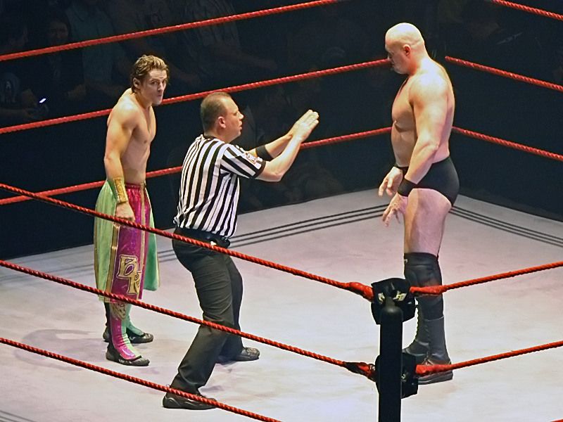 File:Brian-Kendrick-&-Snitsky-Faceoff,-RLA-Melb-10.11.2007.jpg