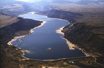 File:Bull Lake Dam and Reservoir.jpg