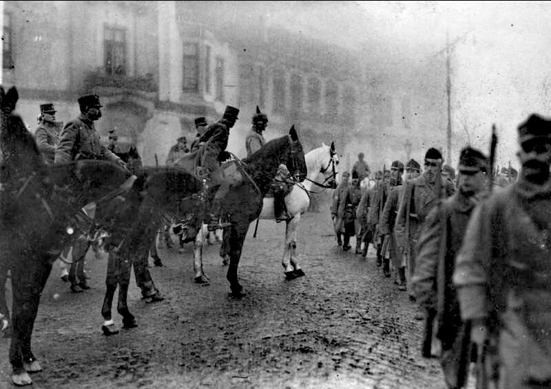 File:Bundesarchiv Bild 183-R36187, Bukarest, Parade einziehender Truppen.jpg