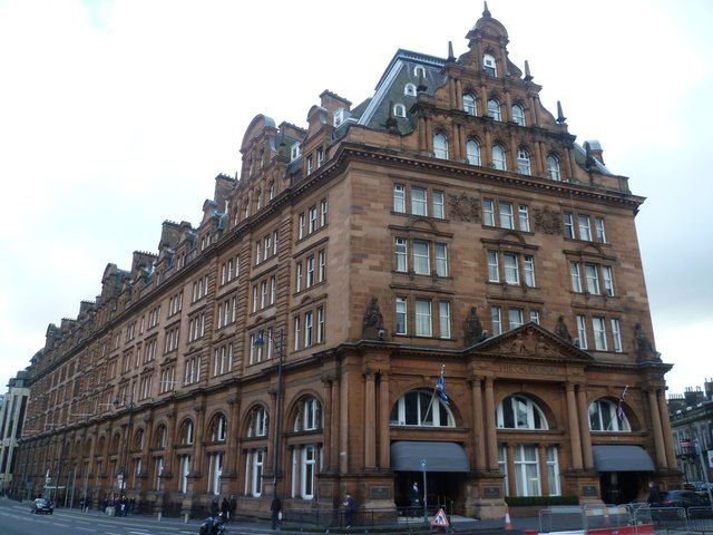 File:Caledonian Hotel (geograph 3417777).jpg